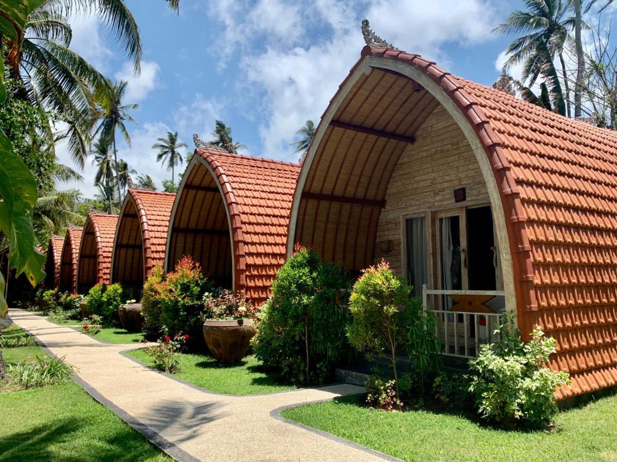Puri Rinjani Bungalows & Hostel Kuta  Ngoại thất bức ảnh