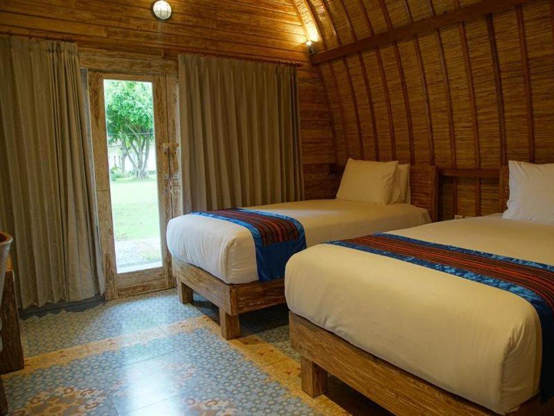 Puri Rinjani Bungalows & Hostel Kuta  Ngoại thất bức ảnh