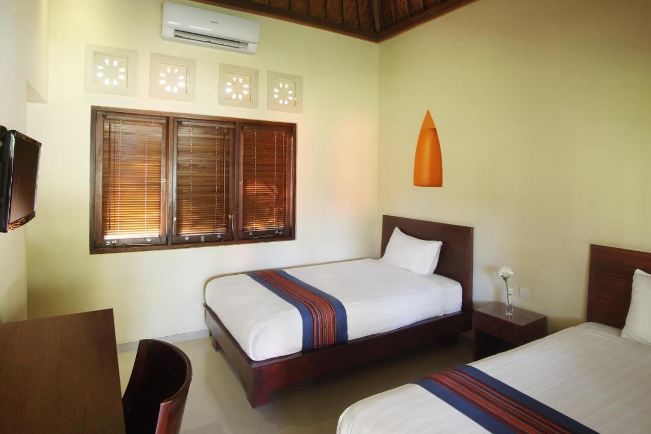 Puri Rinjani Bungalows & Hostel Kuta  Ngoại thất bức ảnh