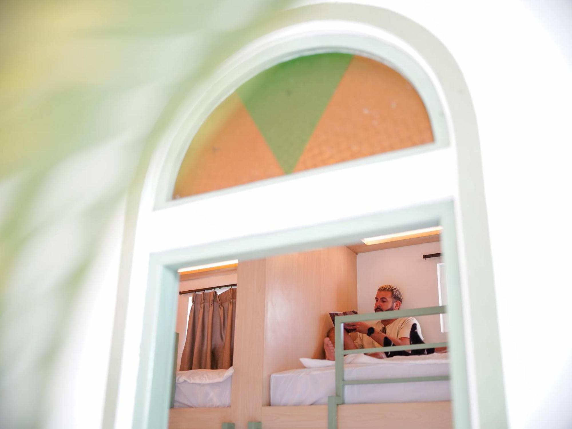 Puri Rinjani Bungalows & Hostel Kuta  Ngoại thất bức ảnh
