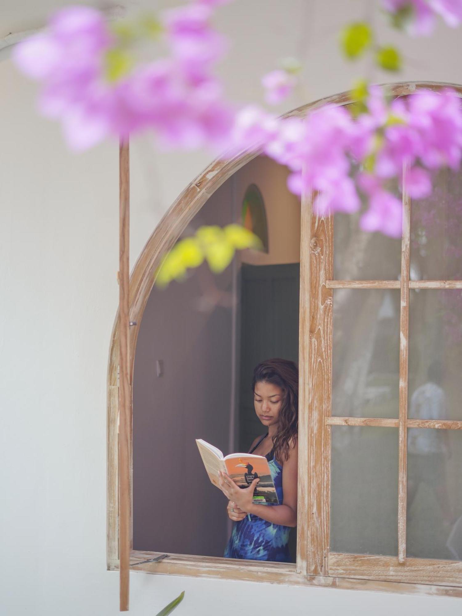 Puri Rinjani Bungalows & Hostel Kuta  Ngoại thất bức ảnh