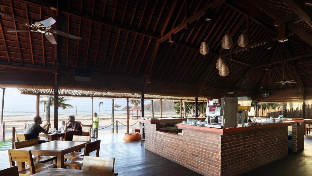 Puri Rinjani Bungalows & Hostel Kuta  Ngoại thất bức ảnh
