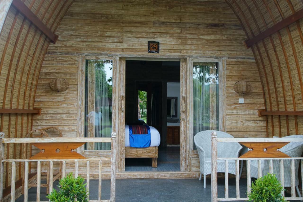 Puri Rinjani Bungalows & Hostel Kuta  Ngoại thất bức ảnh